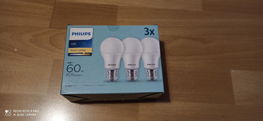 Żarówki LED PHILIPS 3 szt. E27, 9W, 806lm