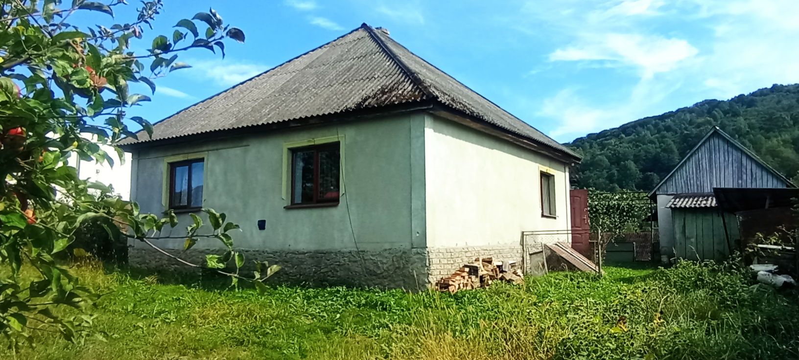 Ціну знижено! Продамо будинок та 25 соток Голубине на пагорбі