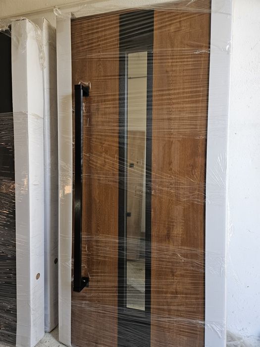 Drzwi "Disting" (pochwyt) Złoty Dąb