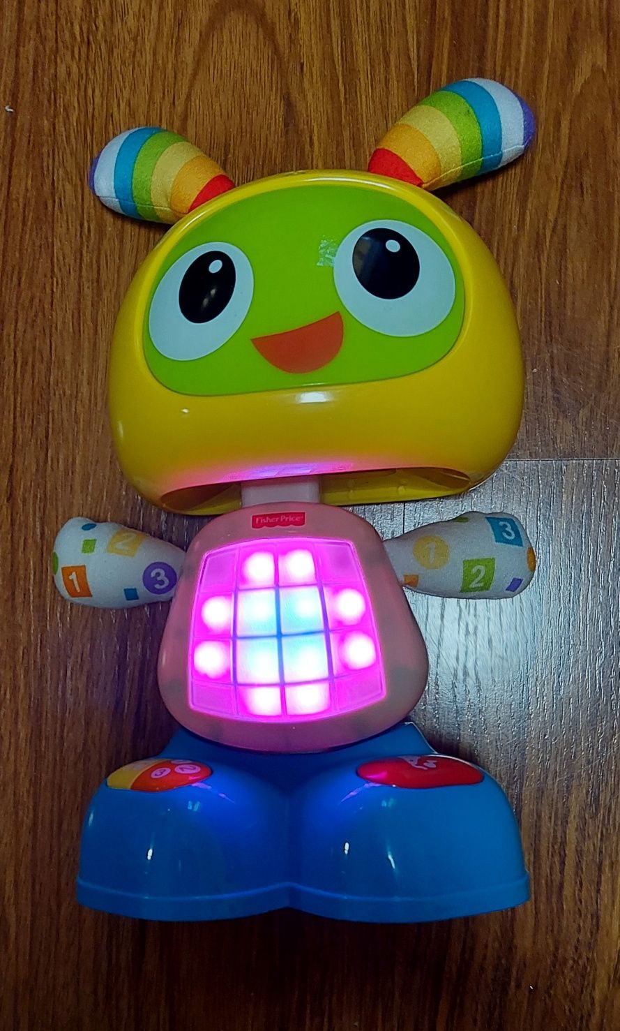 Bebo robot , zabawka grająca i tańcząca Fisher Price wersja angielska.