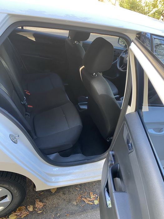 Продам своє авто Skoda Fabia 2016