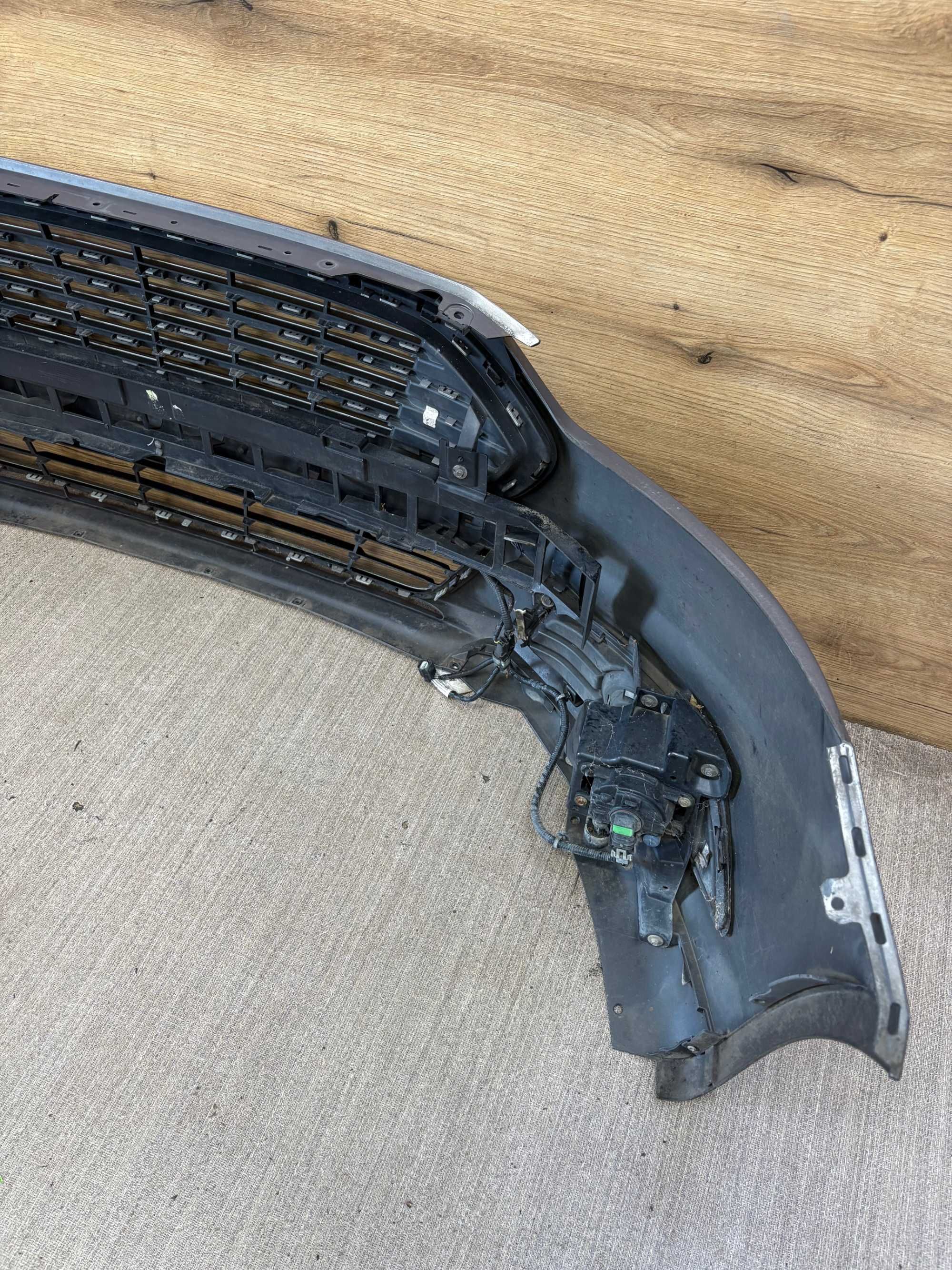 Zderzak przedni ford mondeo mk5 kolor jd