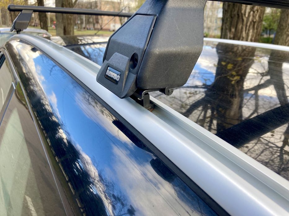 Продам багажник на крышу Menabo