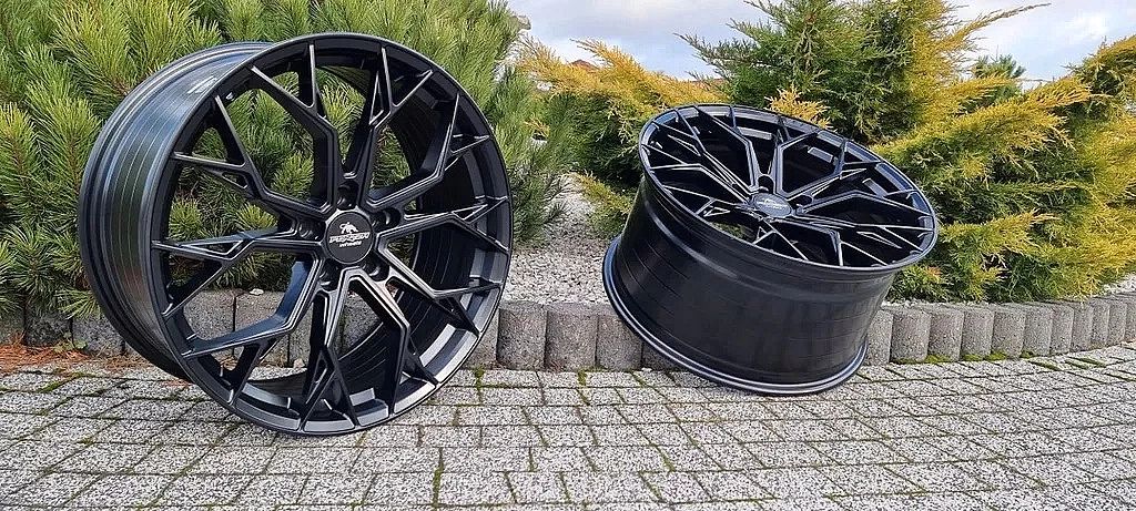 Felgi Forzza Titan do Audi A4 B8 B9 A5 A6/20 Cali