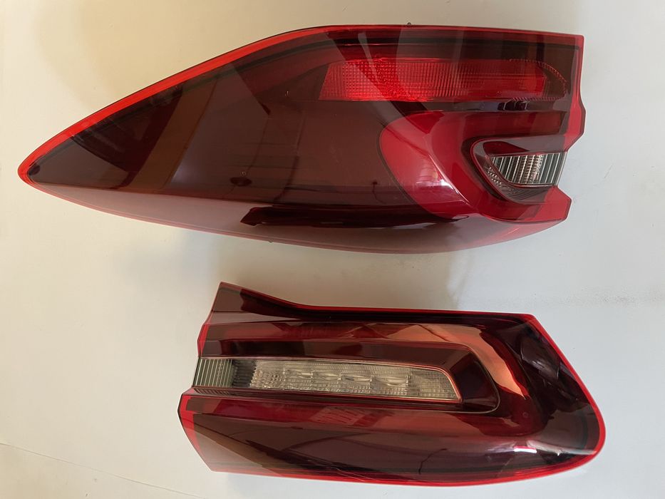 Ford Focus MK4 lift kombi  / lampa prawa tylna tył / ORG.