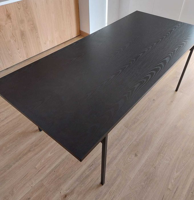 Mesa de refeição marca Area, modelo Vertex, 200 cm x 90 cm