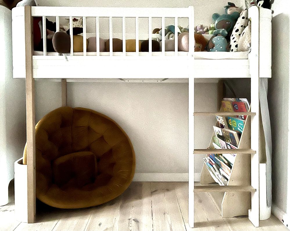 Oliver Furniture - Łóżko Mini+ low loft - white/oak MATERAC