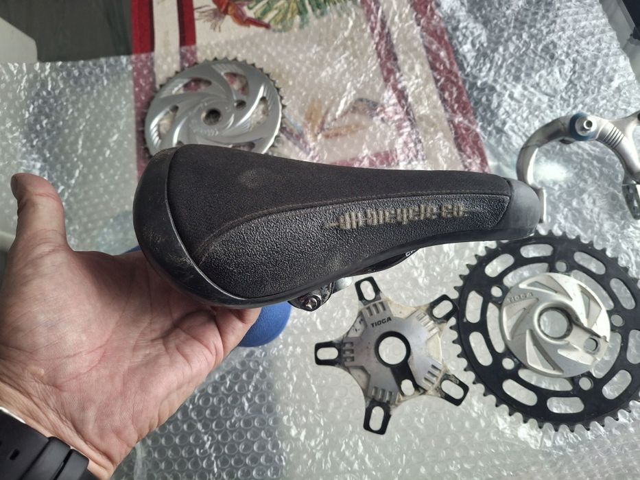 Material Bmx Oldschool é Mid School