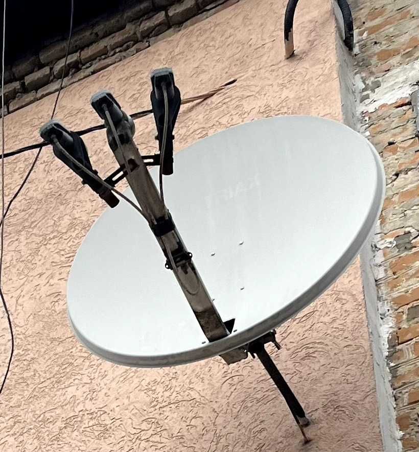 Супутникова антена Triax на 3 головки (б/у)