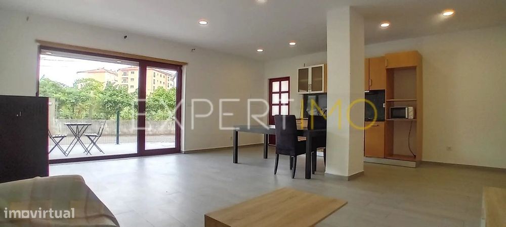 Apartamento T3 com Terraço – Rés-do-Chão em Zona Residencial...