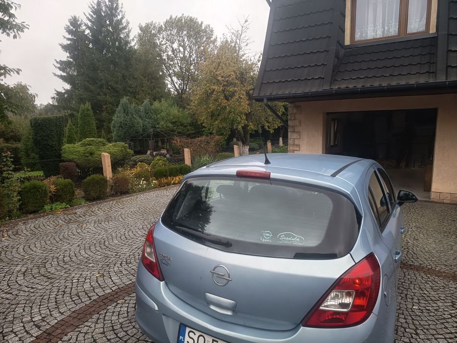 Auto osobowe Opel Corsa