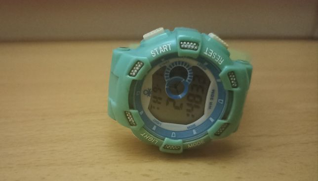 Relógio azul United Colors of Benetton
