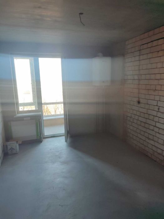 Продам 1 кiмнатну квартиру по вул.Багряного 39,ЖК Олександрiвський