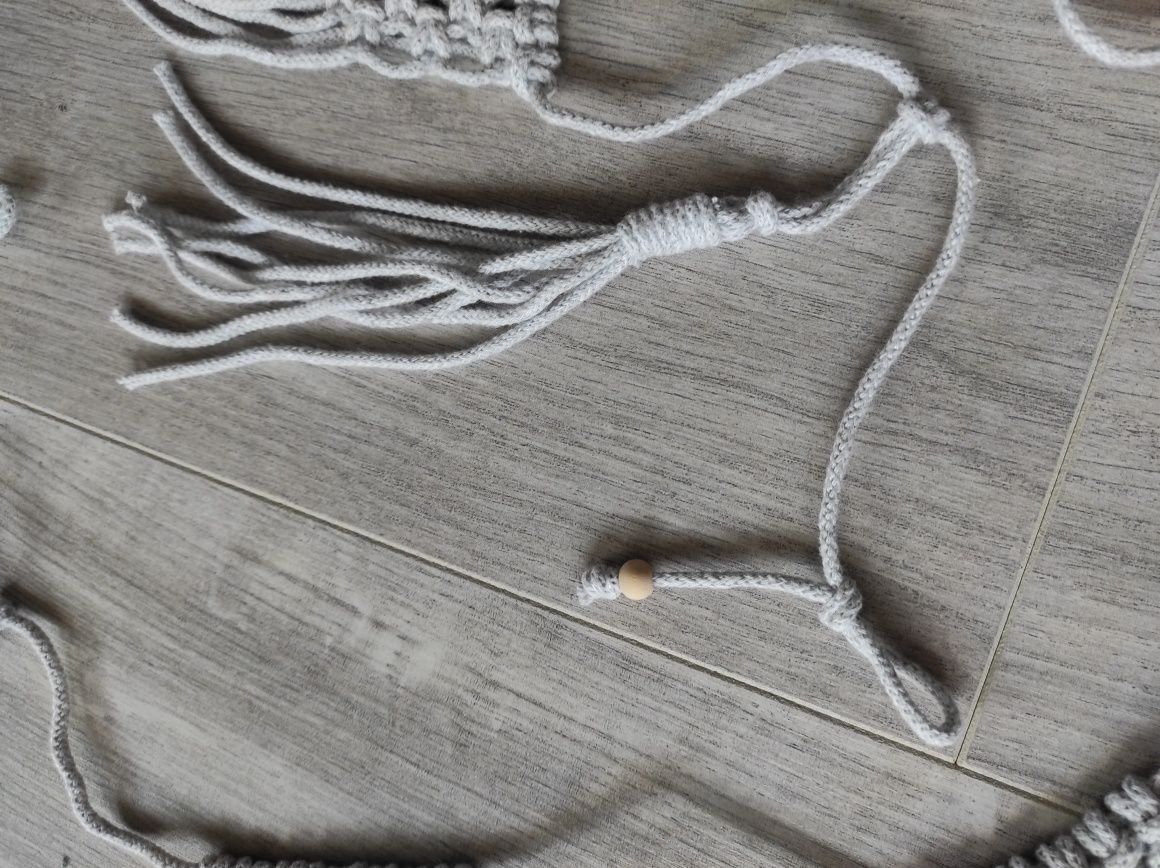 Girlanda makramowa ze sznurka bawełnianego w kolorze szarym
