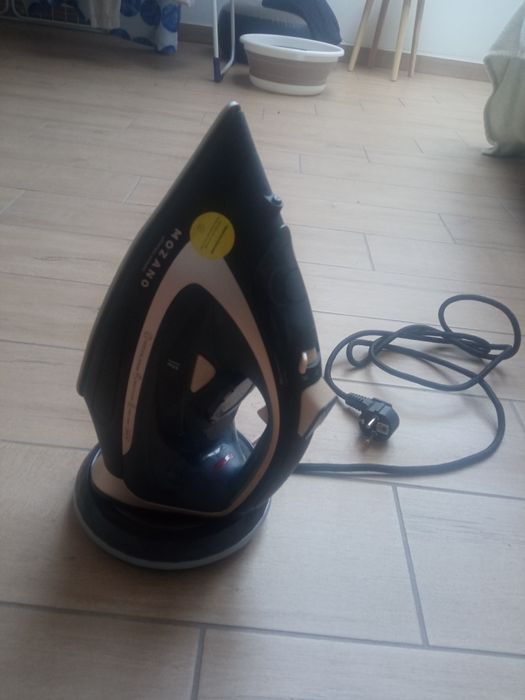 Żelazko MOZANO 2600W