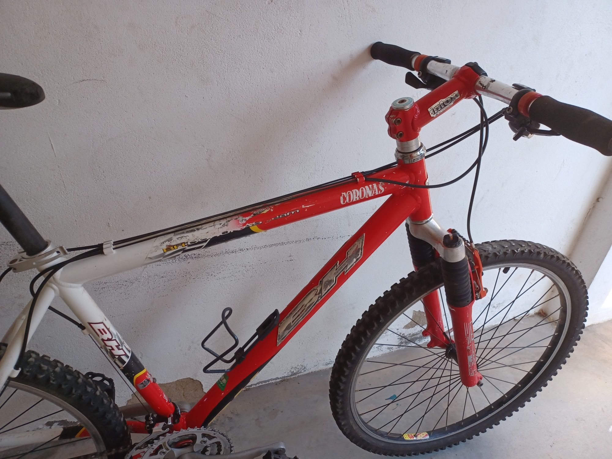 Bicicleta btt BH  coronas