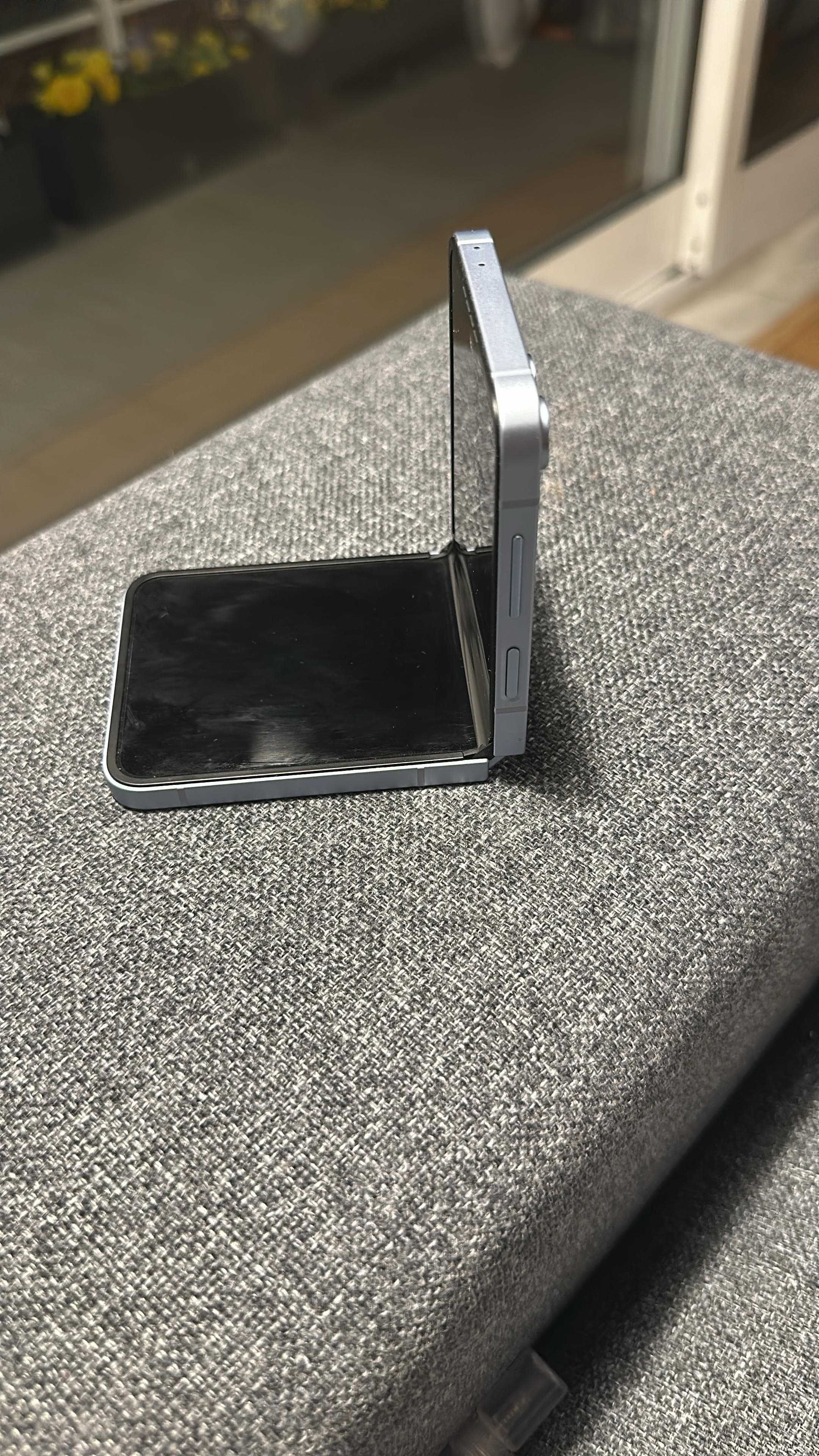Samsung Galaxy Z Flip6 512GB + 12GB Azul