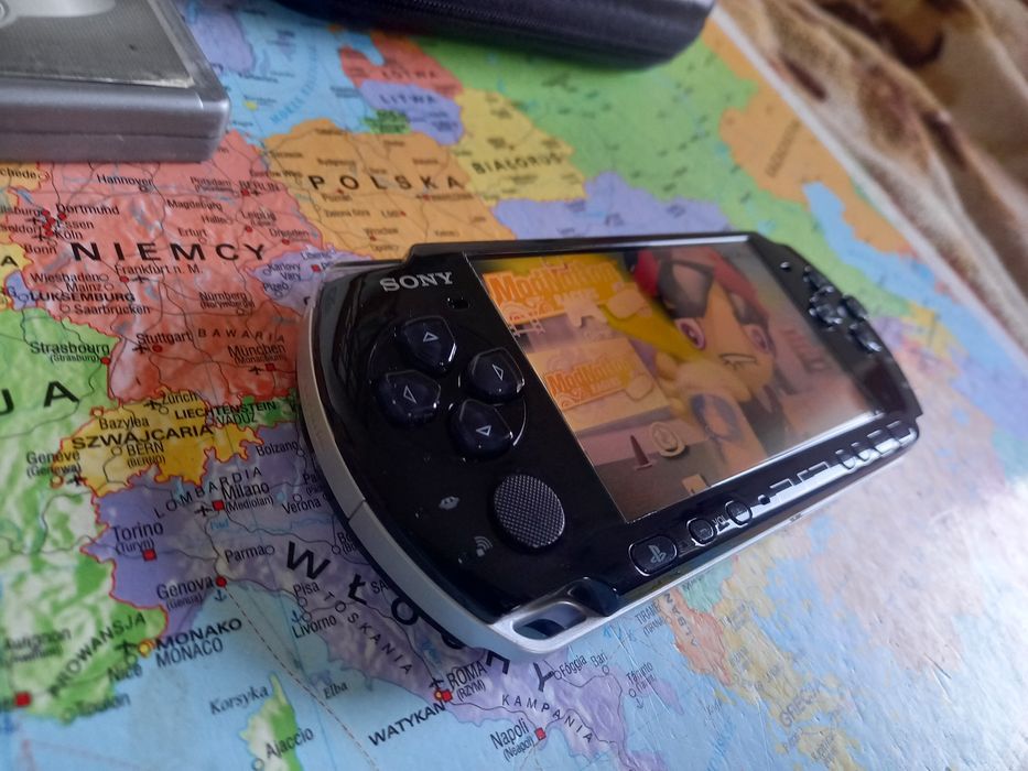 Konsola Sony psp 3004 (3000) stan idealny 64gb 100 gier