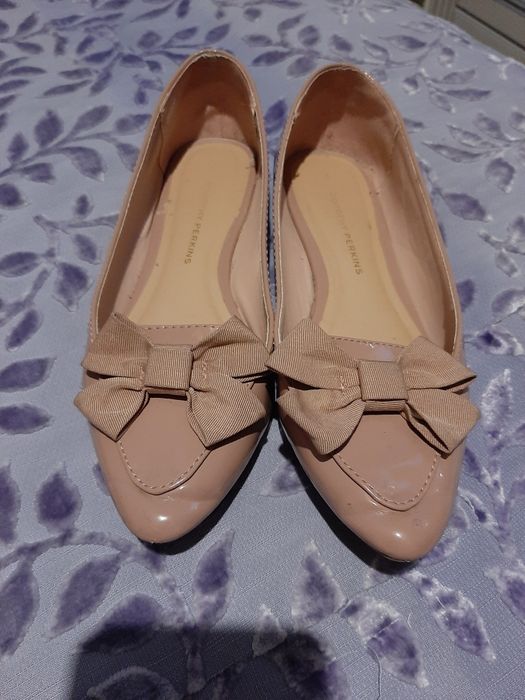 Белые кожаные туфли, маккасины