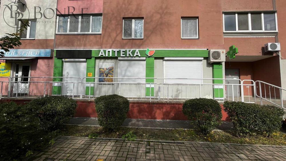 Продаж, Торгове, Фасад, пр-т. Червоної калини, 74,5м2