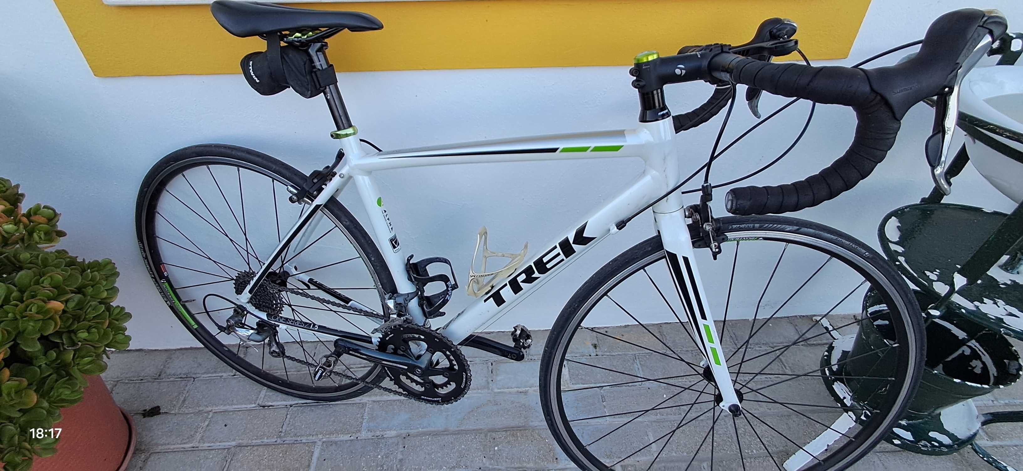 Bicicleta estrada trek