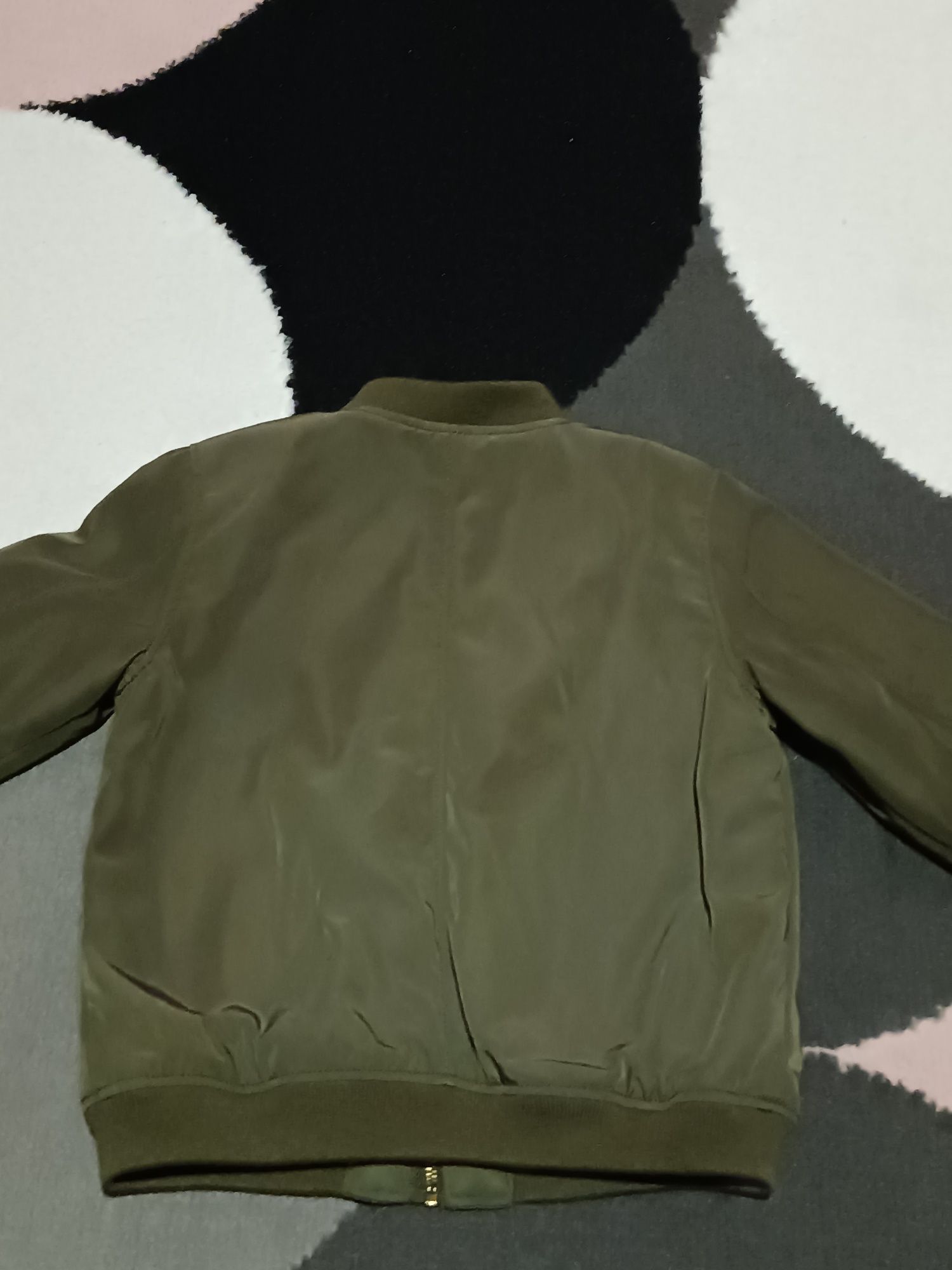 Куртка, бомбер, вітровка на 2-3 роки