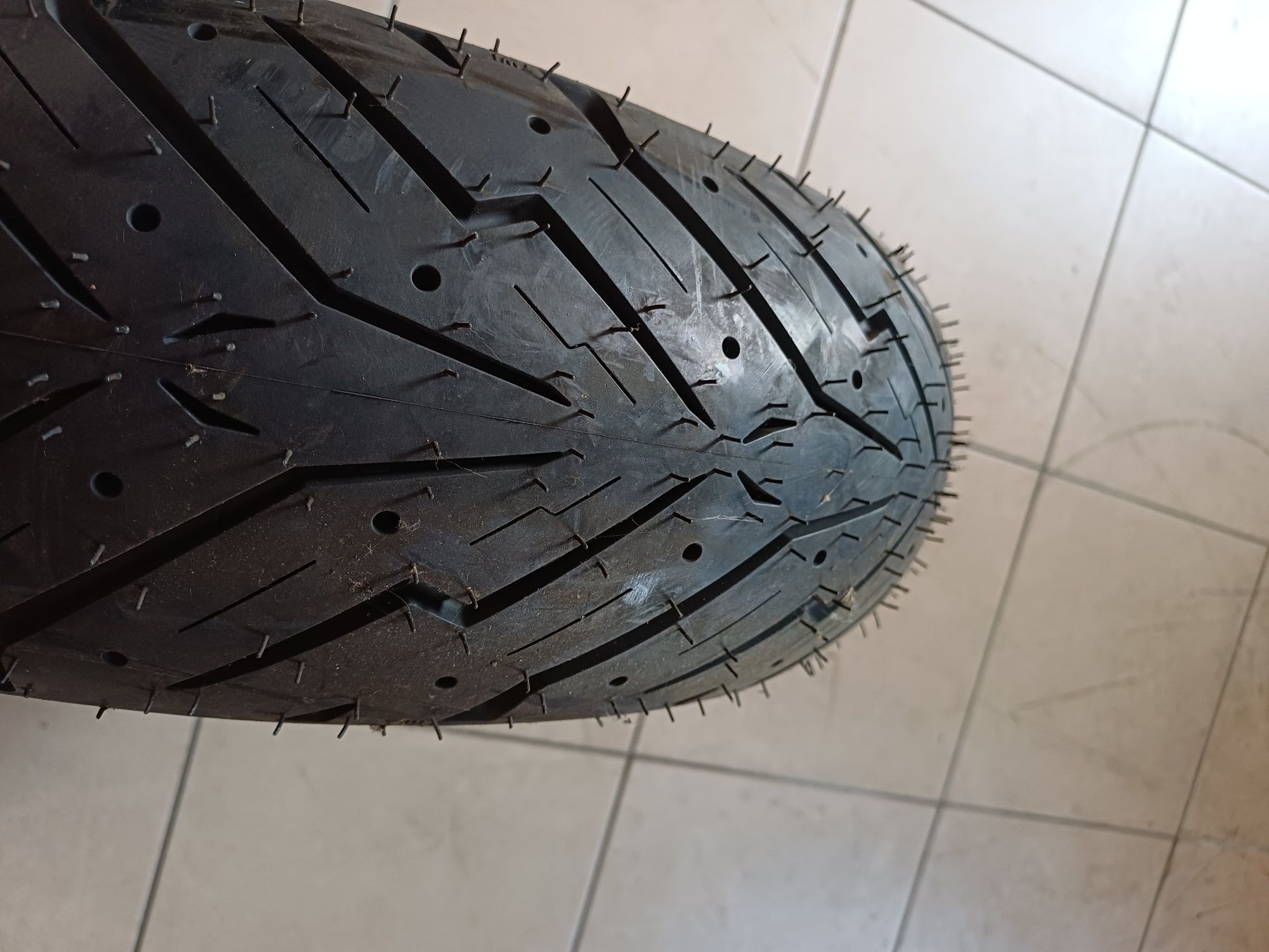 Opona motocyklowa 140/60/13 Pirelli