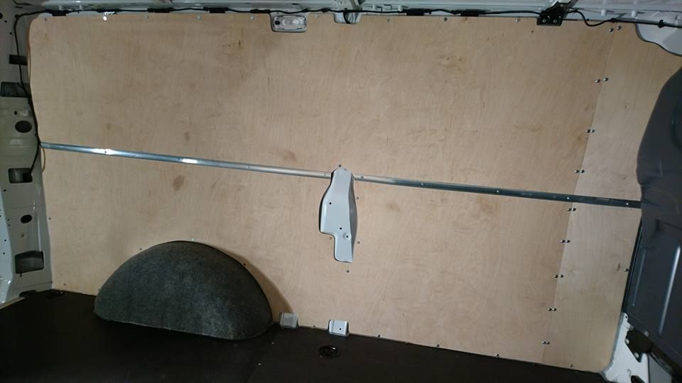 MB Vito L2H1 obicie przestrzeni ładunkowej