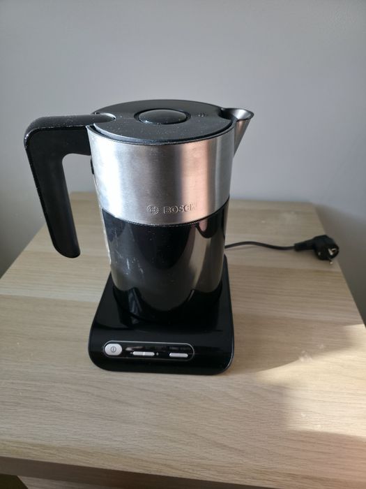 Czajnik Bosch z regulacją temperatury TWK8613P