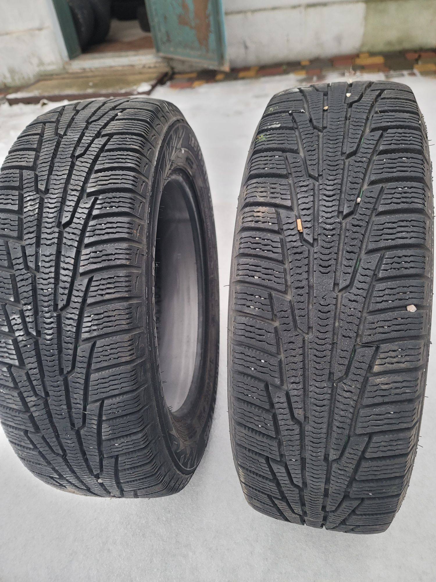 Зимние nokian 185/65 r15