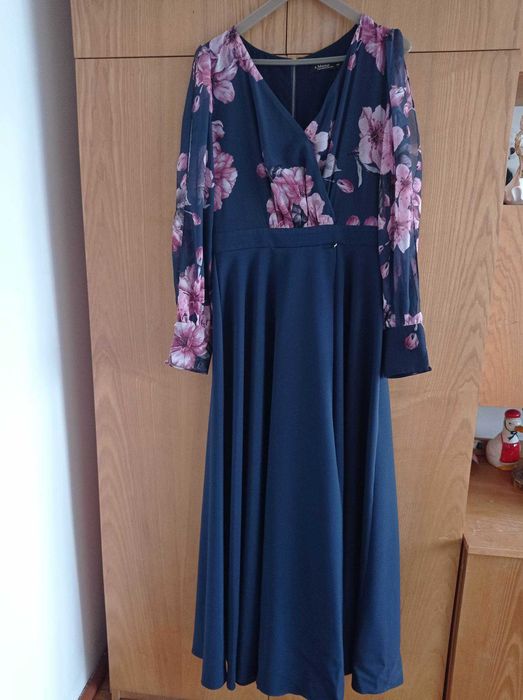 Sukienka rozmiar L w kwiaty, granatowa na wesele, komunię, urodziny