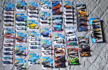 56 sztuki Hot Wheels