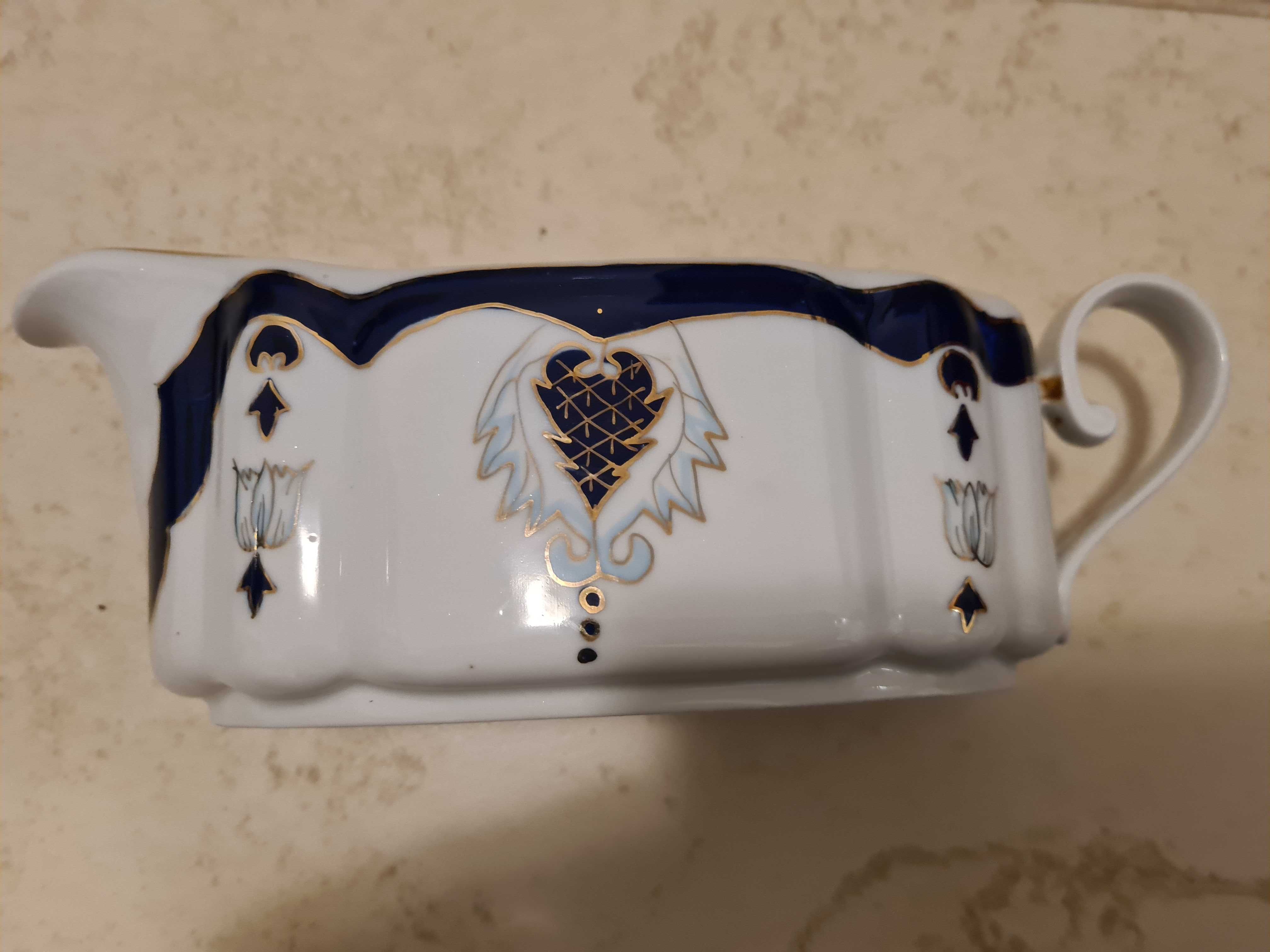 Piękna porcelanowa sosjerka z kobaltowym wzorem, Alba Iulia