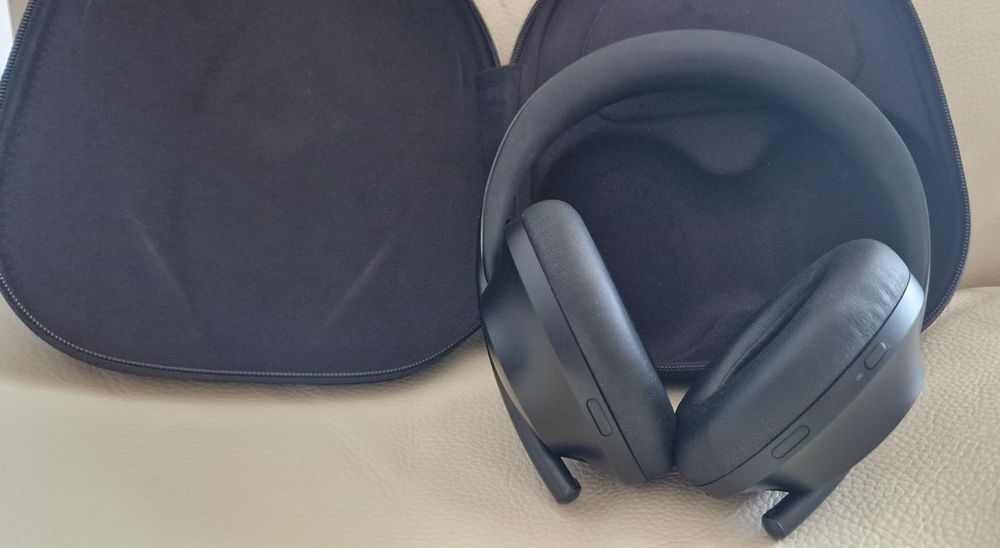 BOSE 700 | Auscultadores Active Noise Cancelling