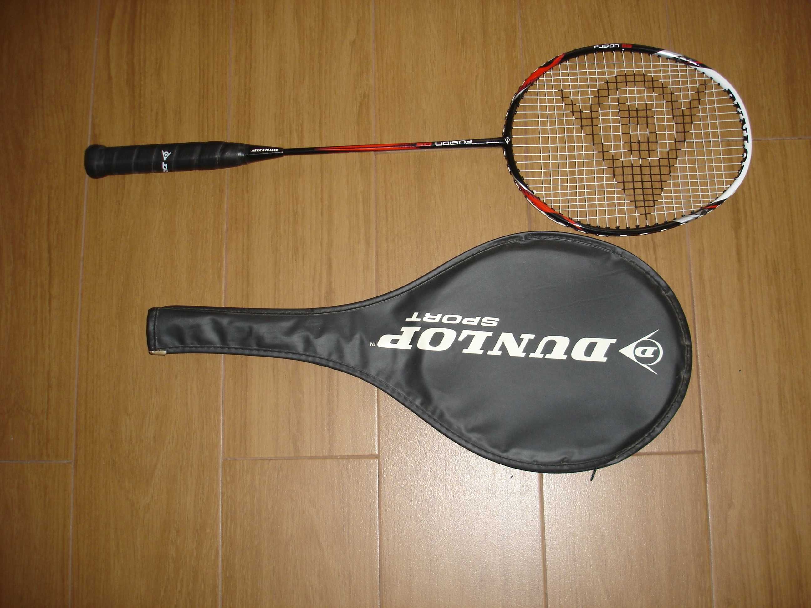 Duas raquetes Dunlop sport com bolsas