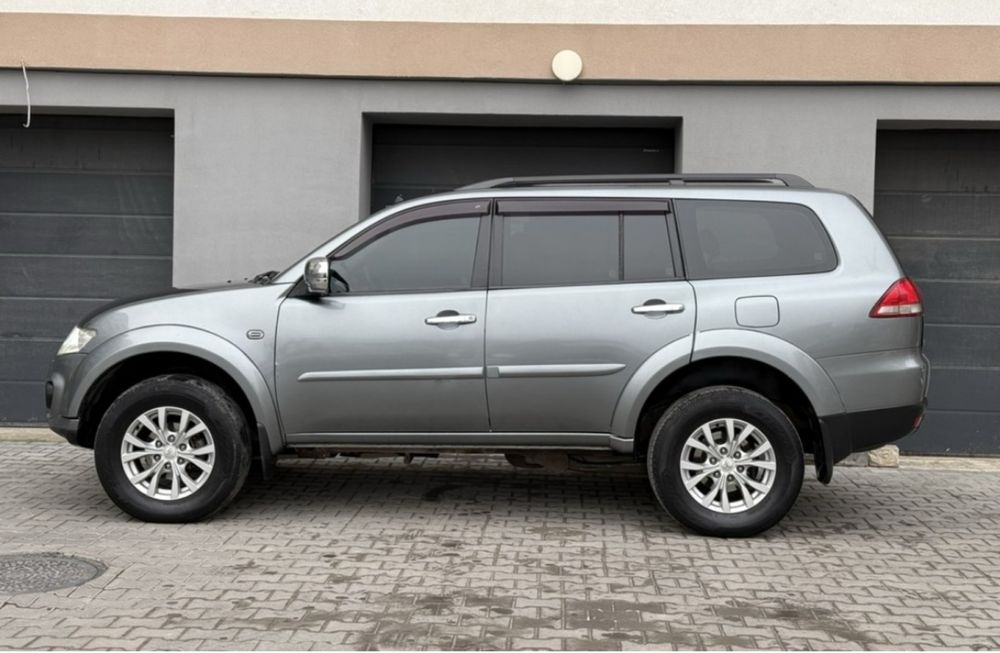 Продам Mitsubishi Pajero Sport 2