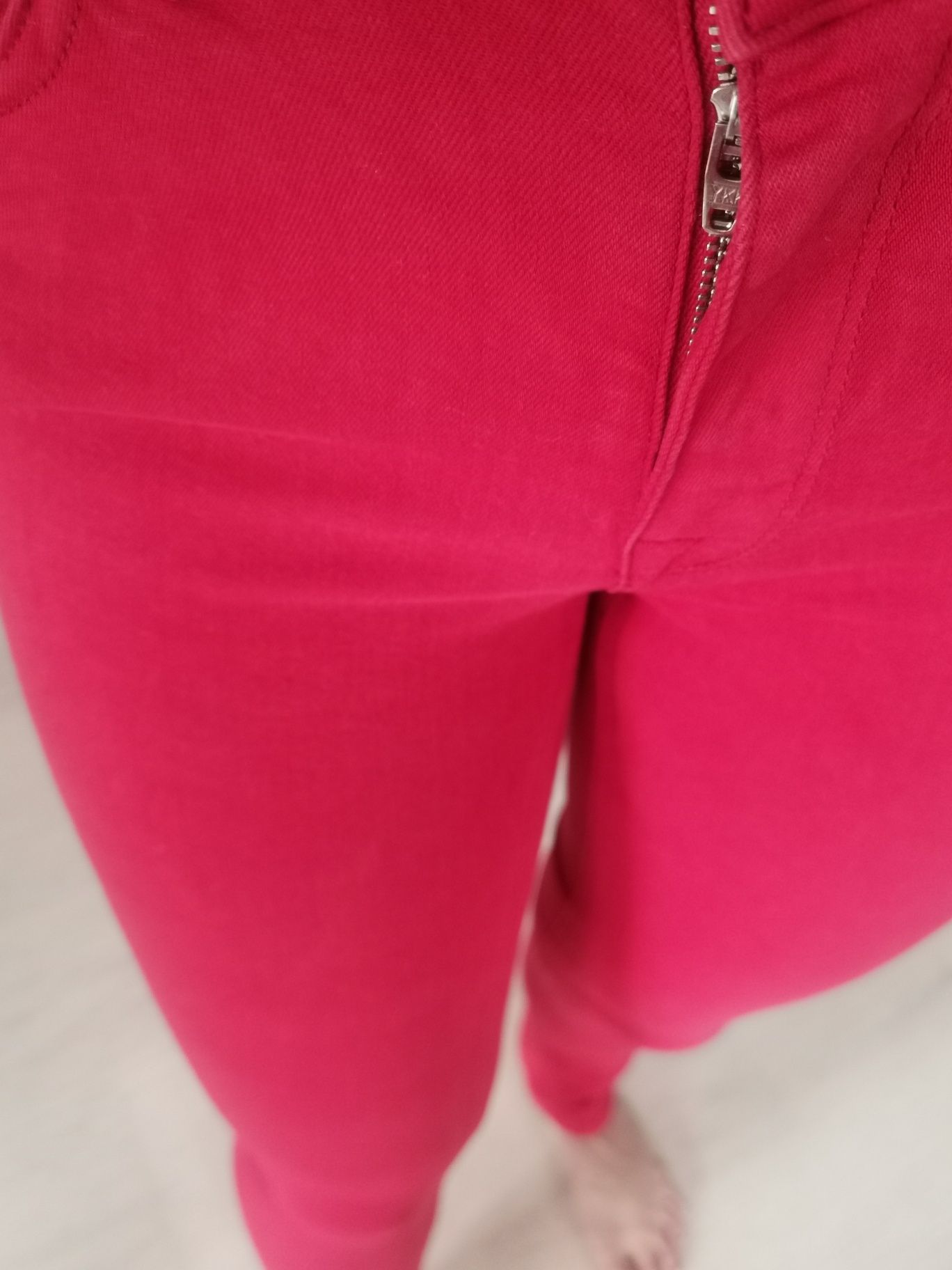 Spodnie czerwone ZARA jeansowe