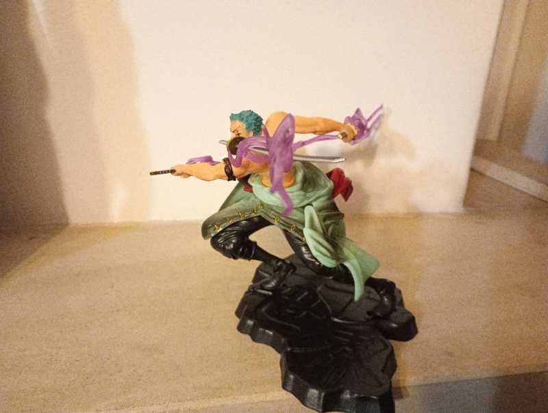 One piece estatueta zoro