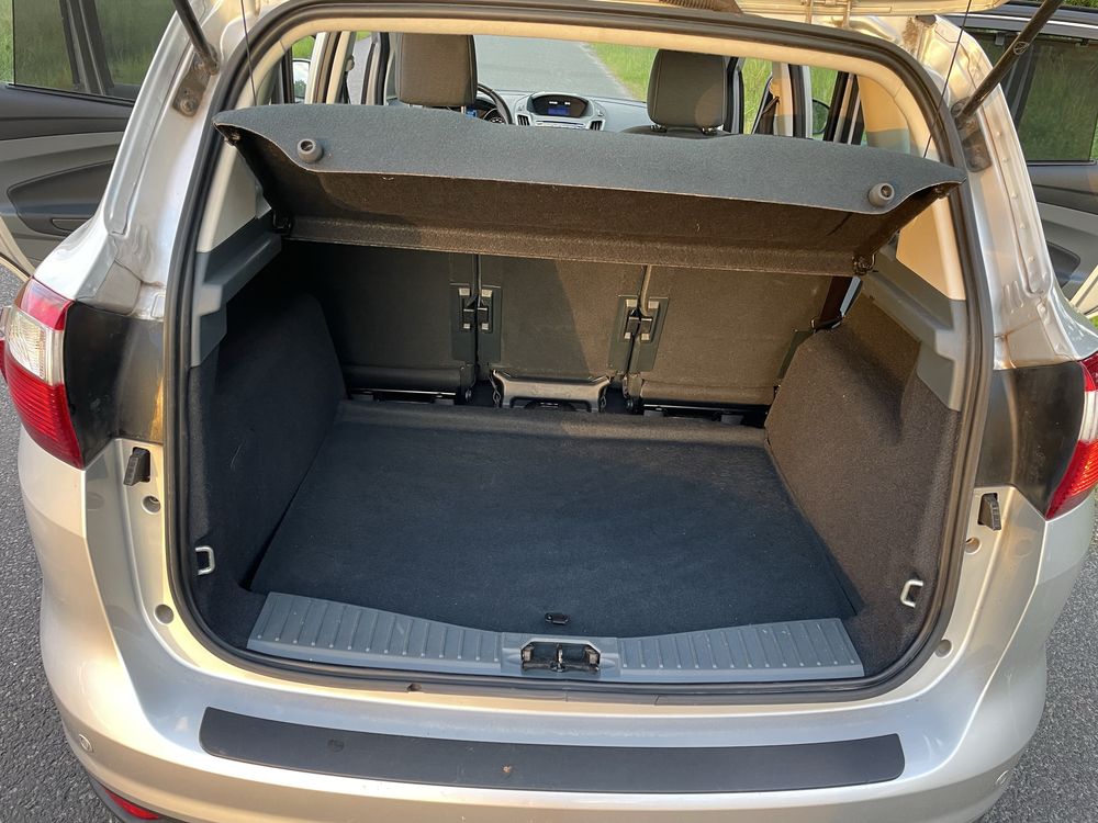 Ford C-max ZADBANY