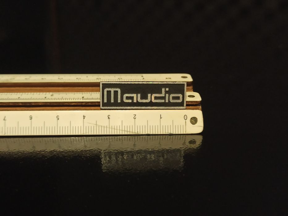Maudio emblemat/logo
