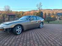 Sprzedam Porsche 944 (1983r) – Renowacja na ukończeniu!!