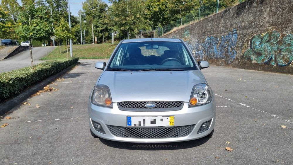 Ford Fiesta 1.2 Zetec Gasolina C/Novo