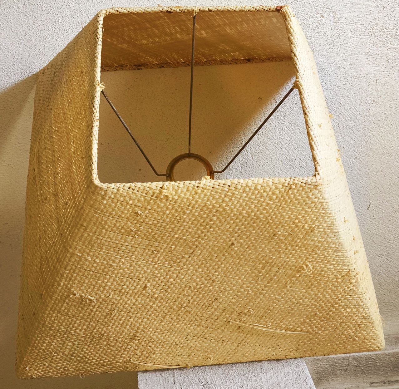 Abajur em palhinha