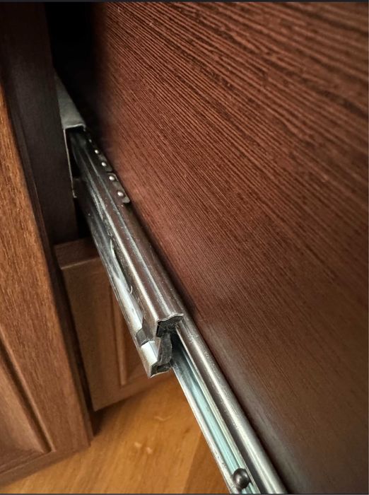 Деревʼяний сервант (стінка): пенал+комод+сервант+відкриті полиці