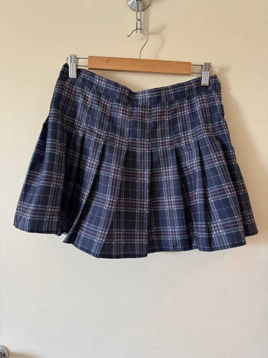 Saia feminina xadrez azul com forro em forma de calção, tamanho M/L