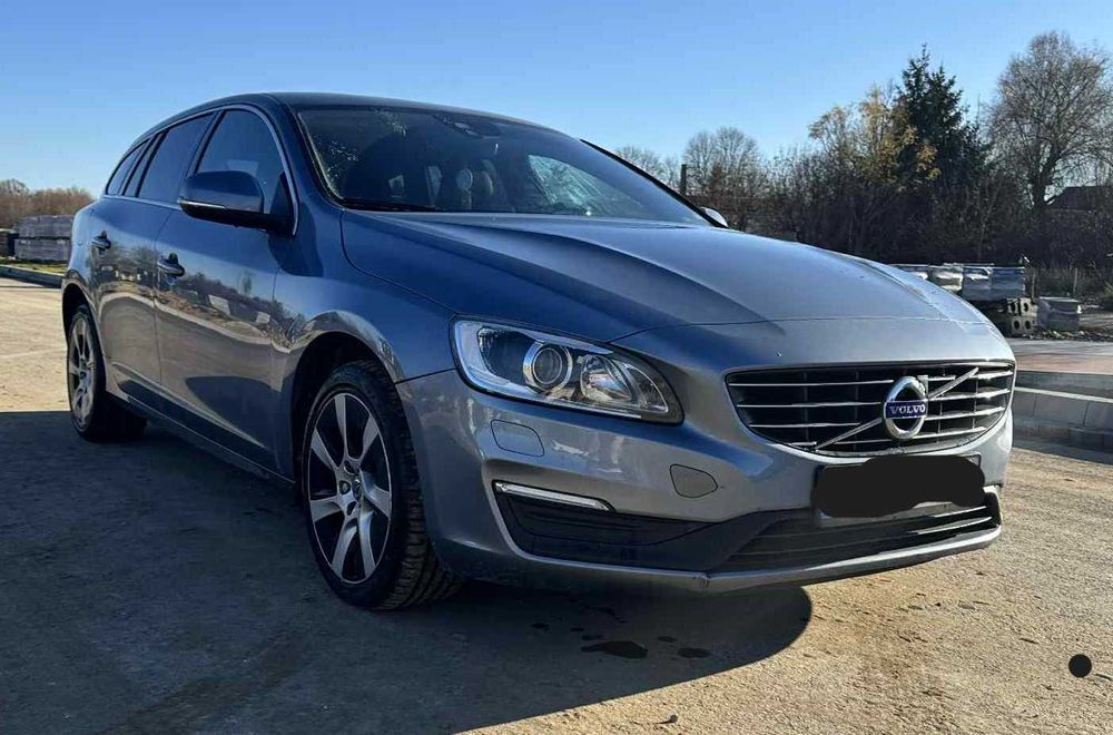 Volvo V60 I Facelifting 2.0 D2 DRIVE-E WEBASTO