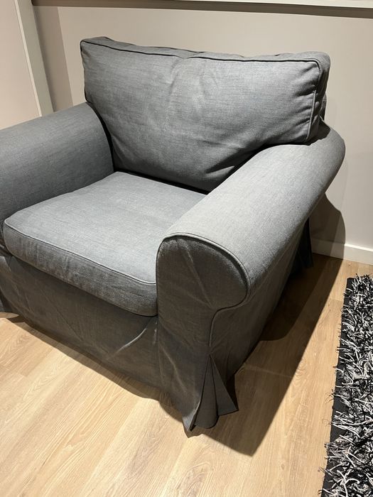 Poltrona cinzenta do Ikea