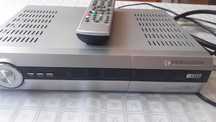 Tuner telewizji satelitarnej Ferguson FX 6600 CR wraz z pilotem
