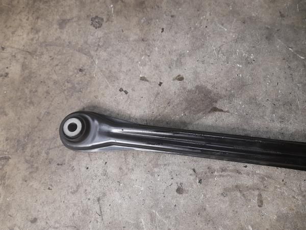 Braço de suspensão trás direito VOLKSWAGEN Touareg (7L)