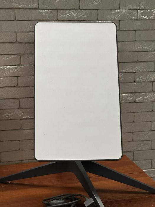 Залочена антена Starlink